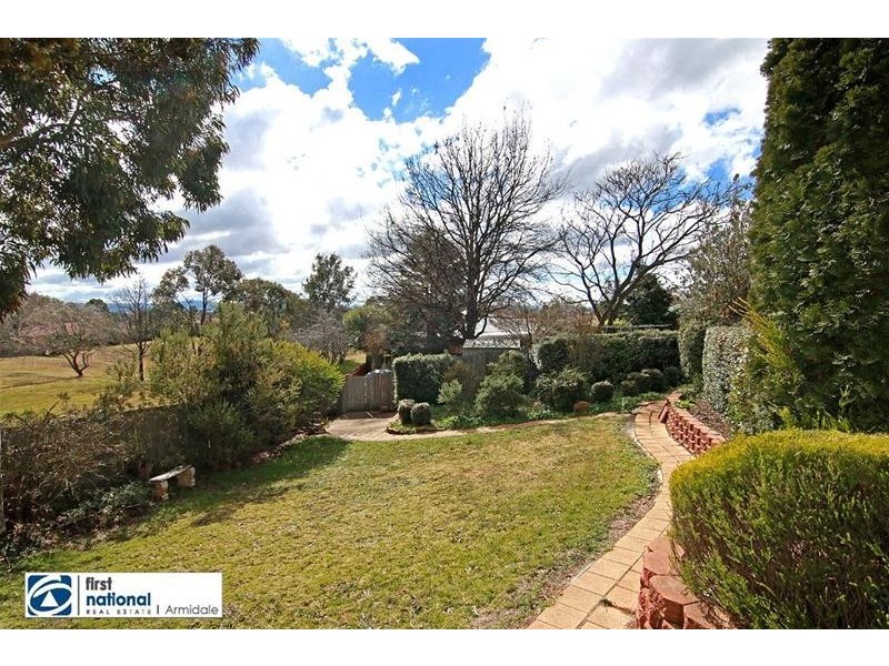 2 Carlow Close, Armidale NSW 2350