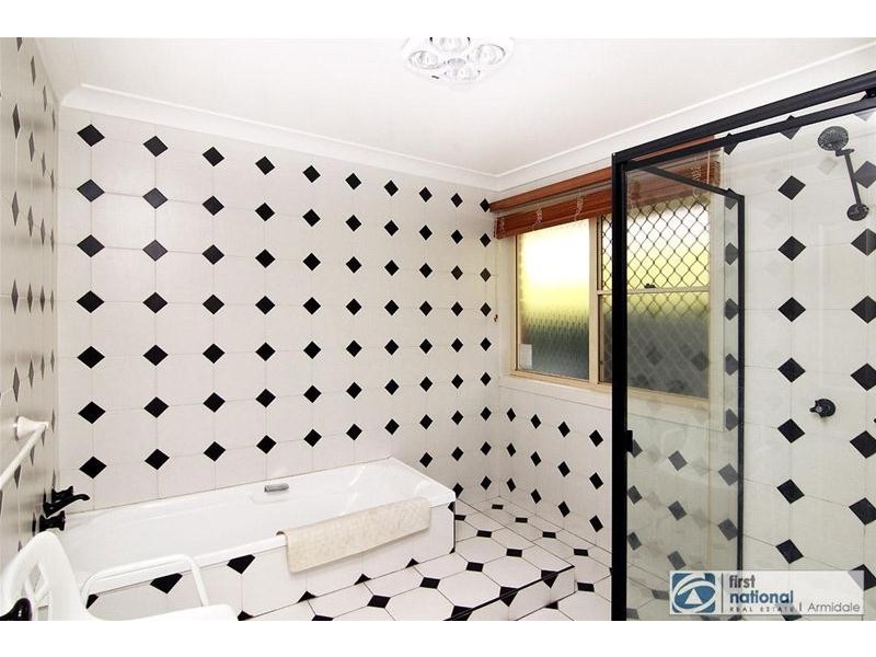 2 Carlow Close, Armidale NSW 2350