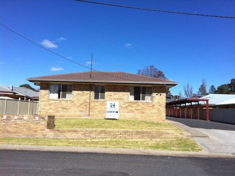 3/8 Speare Avenue, Armidale NSW 2350