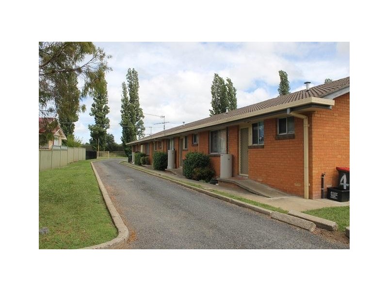 79 Canambe Street, Armidale NSW 2350