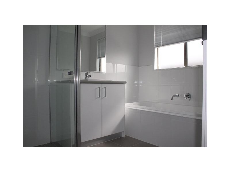 32 Dale Crescent, Armidale NSW 2350