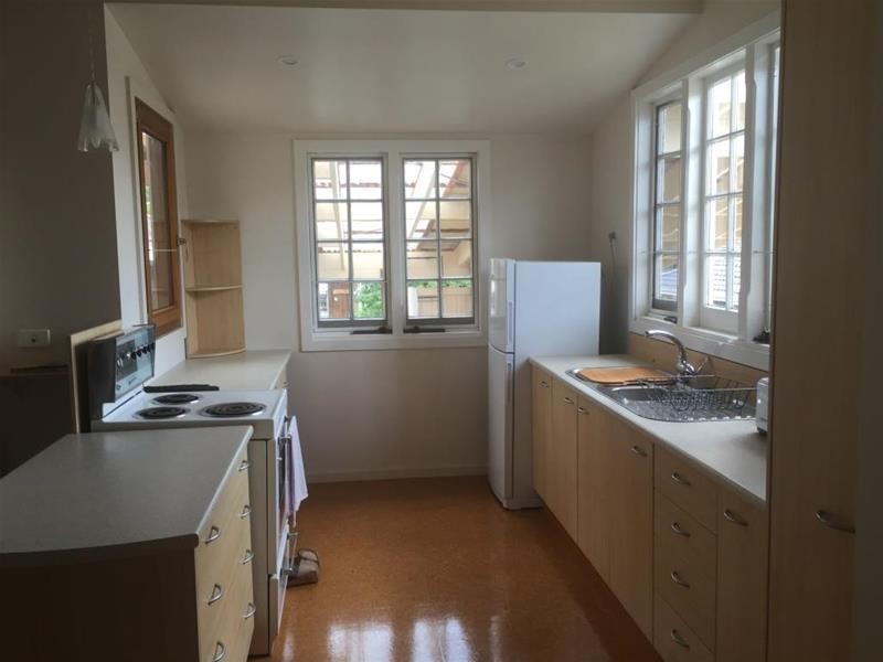 2/112 Barney Street, Armidale NSW 2350