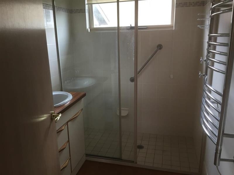 2/112 Barney Street, Armidale NSW 2350