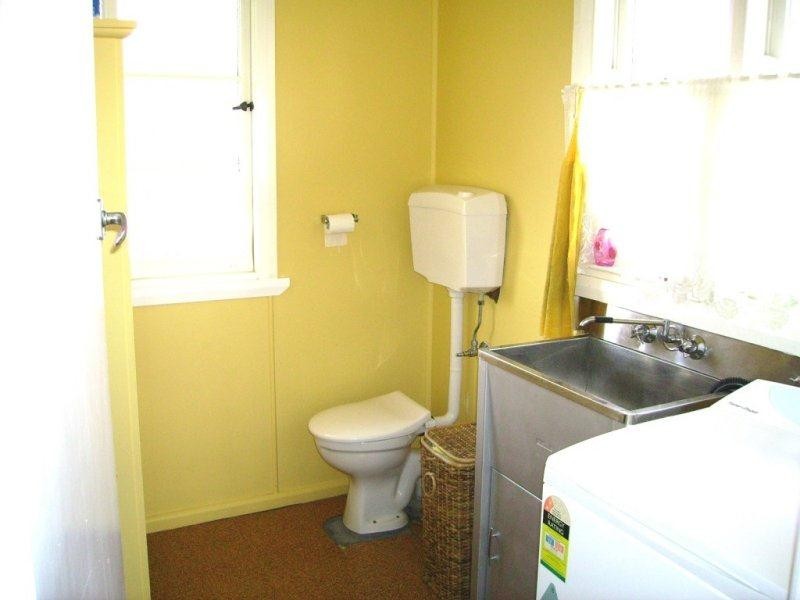 138A Barney Street, Armidale NSW 2350