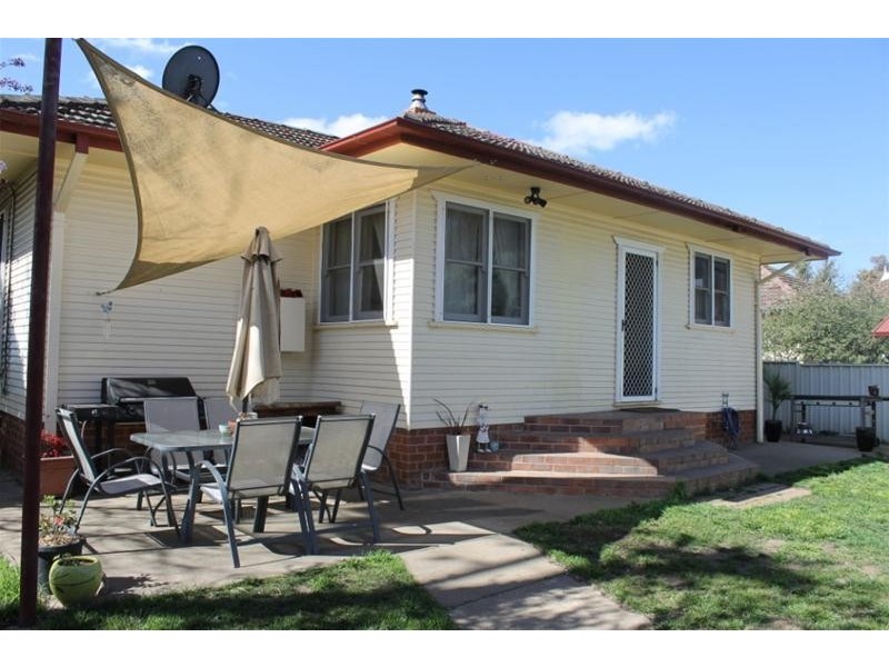 138A Barney Street, Armidale NSW 2350