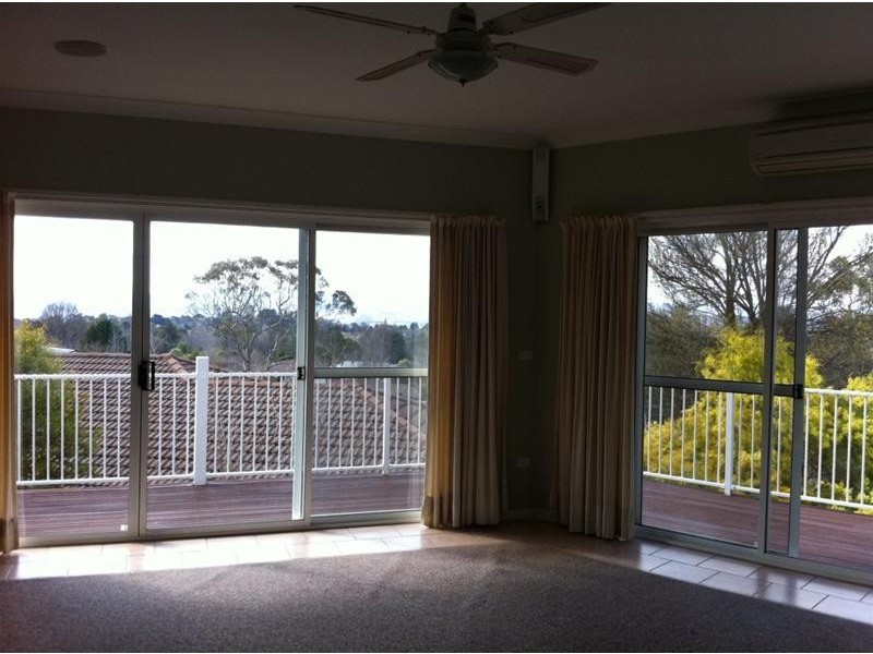 6 Merino Terrace, Armidale NSW 2350