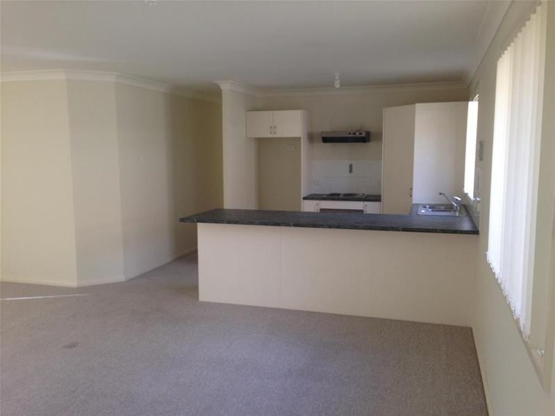 1/16 Conningdale Crescent, Armidale NSW 2350