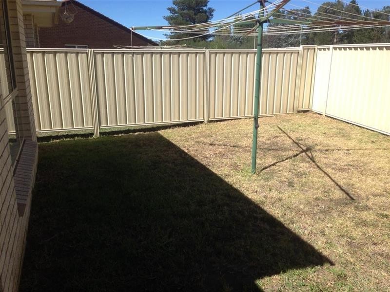 1/16 Conningdale Crescent, Armidale NSW 2350