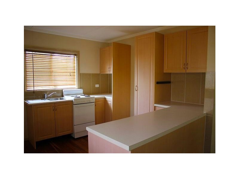 11 Park Street, Uralla NSW 2358