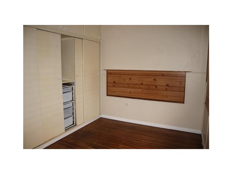 11 Park Street, Uralla NSW 2358