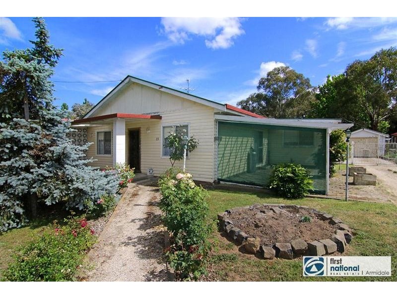23 Enid Street, Armidale NSW 2350