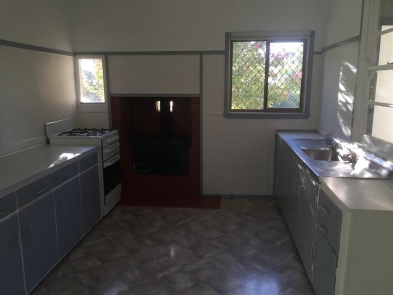 17 Sattlers Road, Armidale NSW 2350