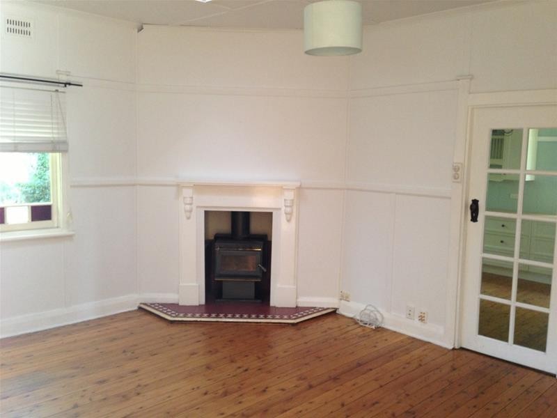 2 Reginald Avenue, Armidale NSW 2350