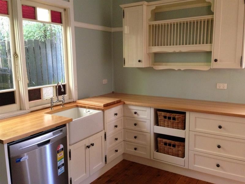 2 Reginald Avenue, Armidale NSW 2350