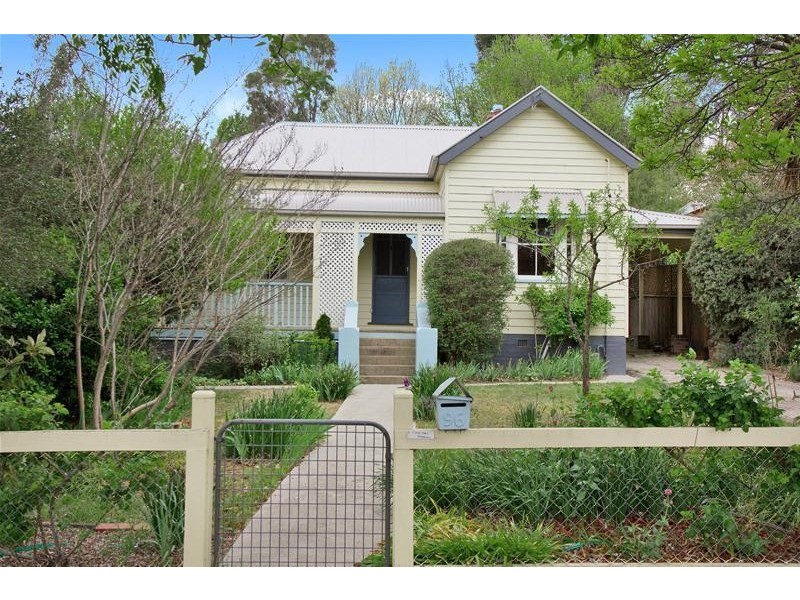 96 Brown Street, Armidale NSW 2350
