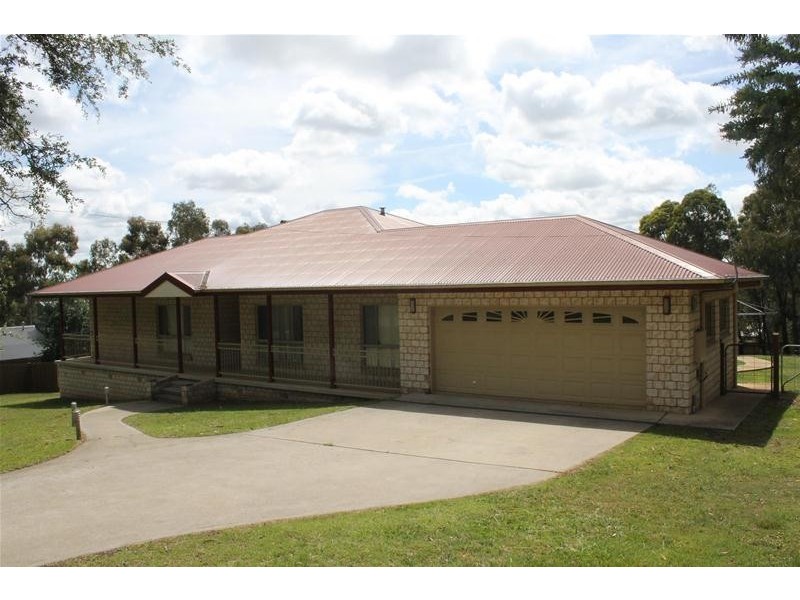 7 Hillview Road, Armidale NSW 2350