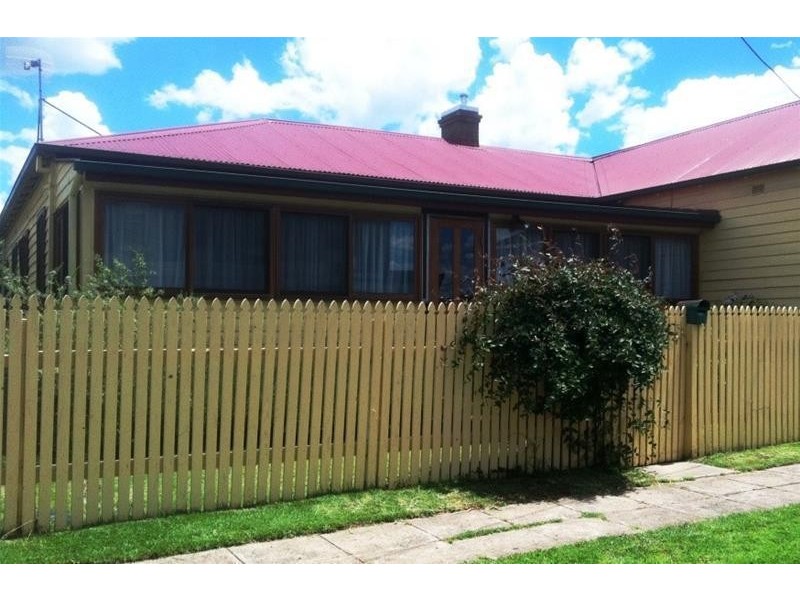 244 Rusden Street, Armidale NSW 2350