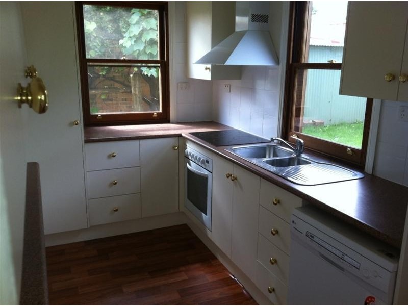 244 Rusden Street, Armidale NSW 2350