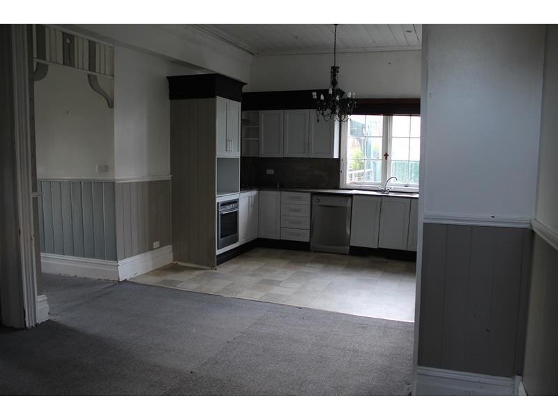 33 Claude Street, Armidale NSW 2350