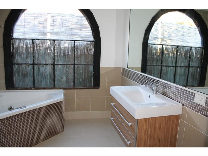 33 Claude Street, Armidale NSW 2350