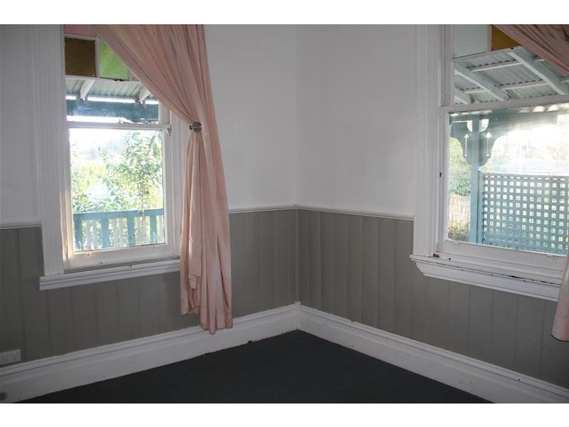 33 Claude Street, Armidale NSW 2350