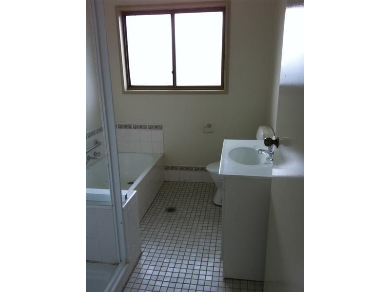 5 Parry Parade, Armidale NSW 2350