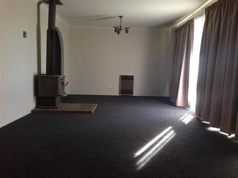 12 Dalton Drive, Armidale NSW 2350