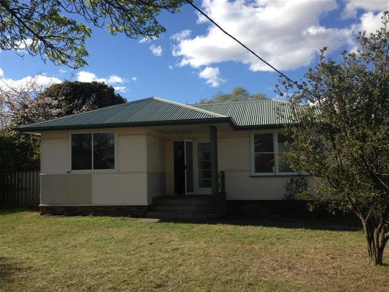 1 Jones Avenue, Armidale NSW 2350