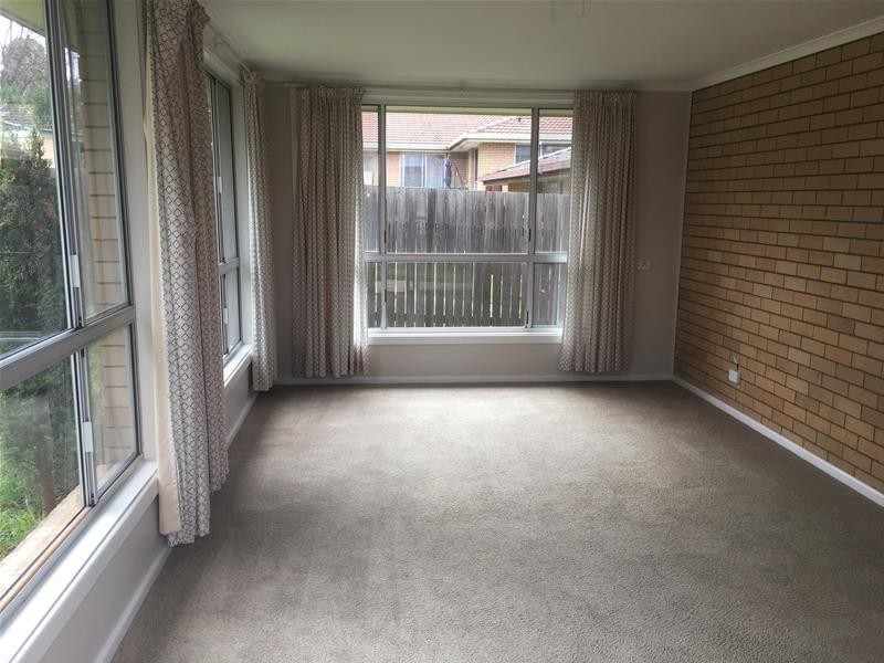 16 McKeon Avenue, Armidale NSW 2350