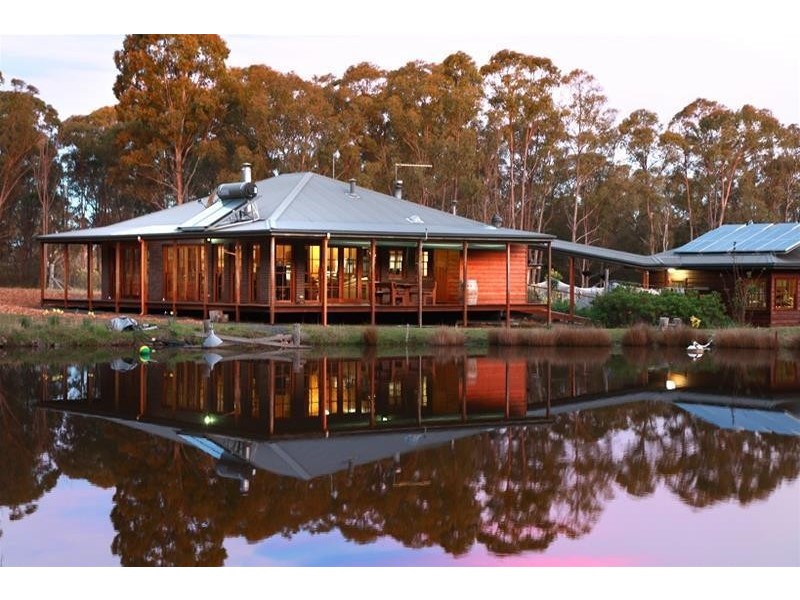 469 Donald Road, Armidale NSW 2350