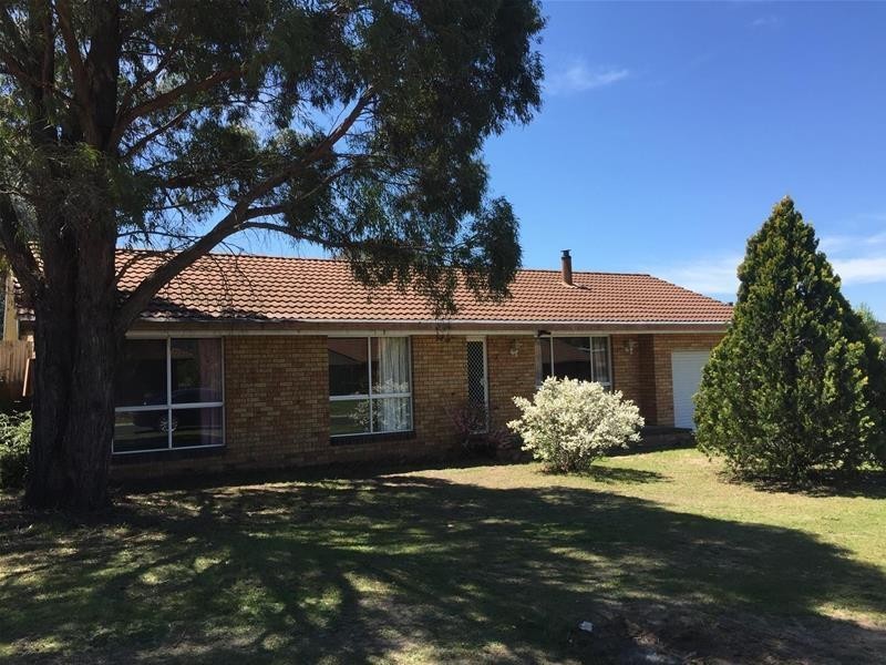 7 Alahna Drive, Armidale NSW 2350