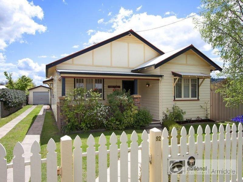 92 Douglas Street, Armidale NSW 2350
