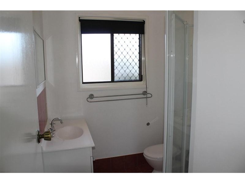 2/82 Douglas Street, Armidale NSW 2350