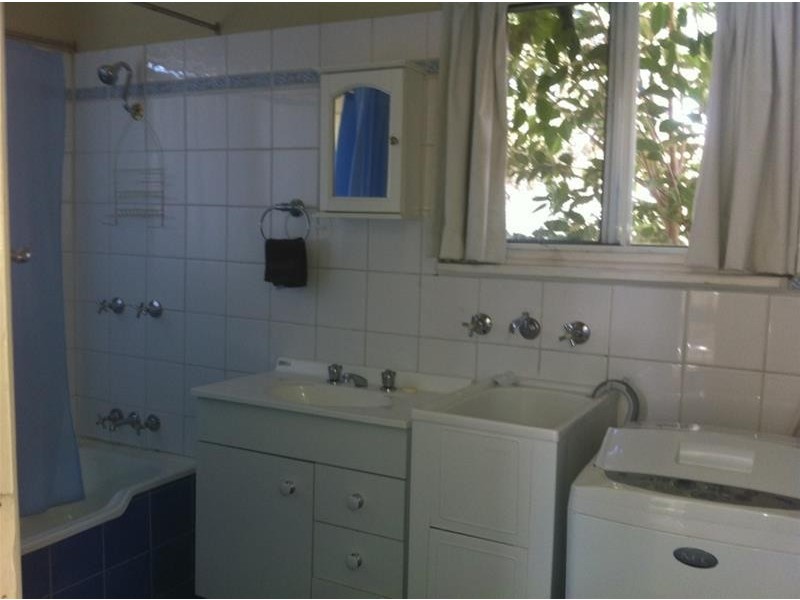 9A Merinda Place, Armidale NSW 2350