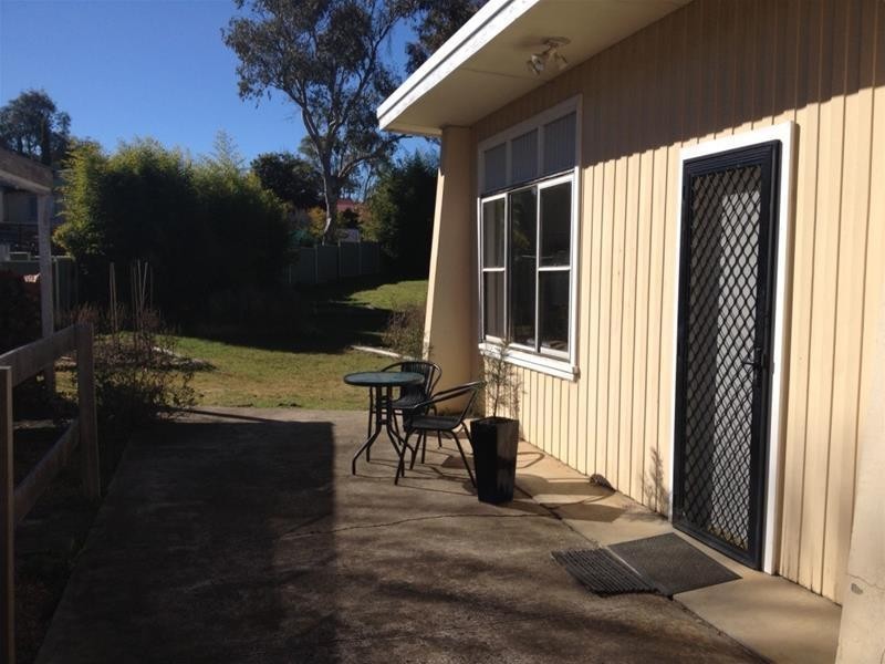 9A Merinda Place, Armidale NSW 2350