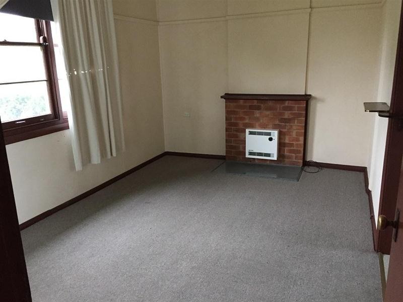 2/172 Canambe Street, Armidale NSW 2350