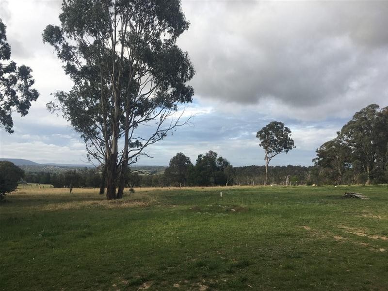 181 Long Swamp Road, Armidale NSW 2350