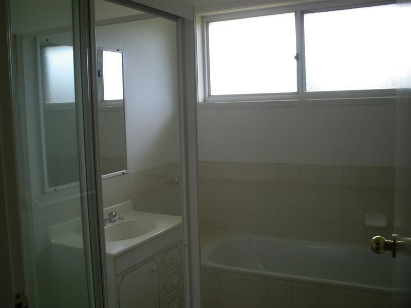 34 Verna Close, Armidale NSW 2350