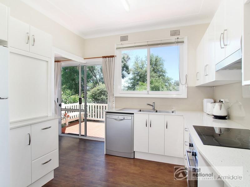 14 Millie Street, Armidale NSW 2350