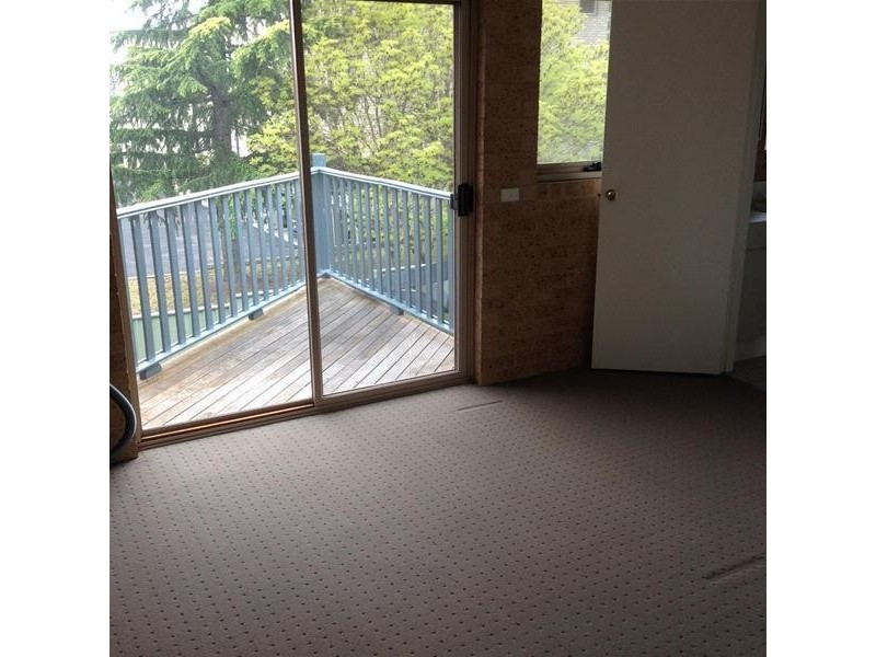 2/1A St Cuthbert’s Avenue, Armidale NSW 2350