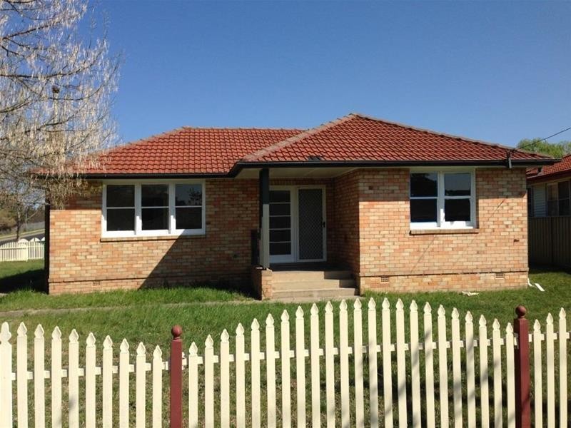 21 Queen Elizabeth Drive, Armidale NSW 2350