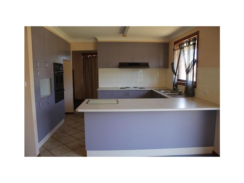 3 Kilcoy Close, Armidale NSW 2350