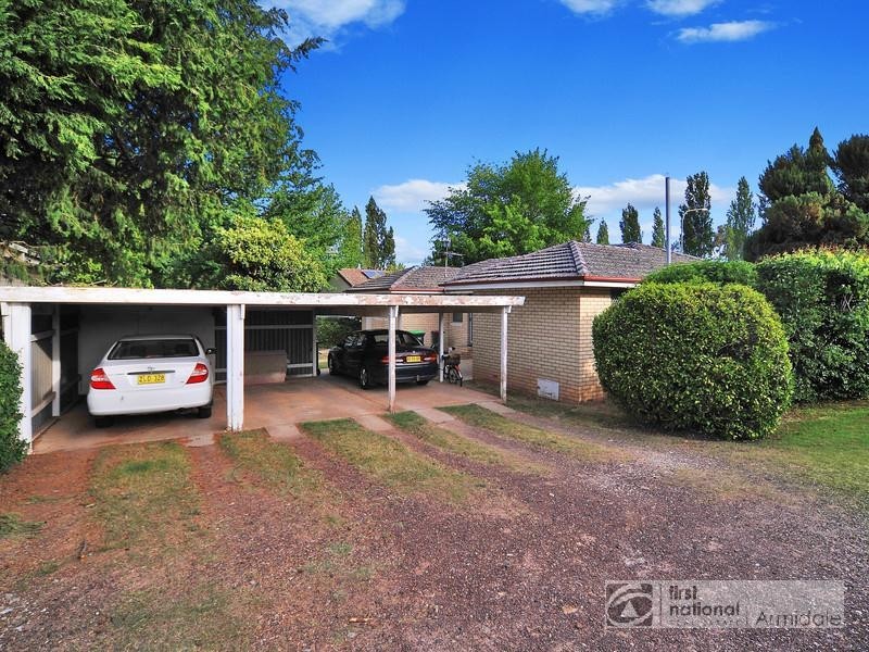 79 Queen Elizabeth Drive, Armidale NSW 2350