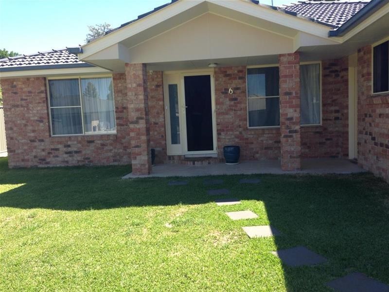 6 Rusden Court, Armidale NSW 2350