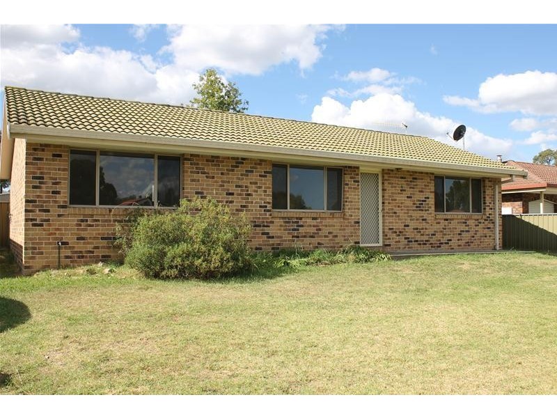 31 Centennial Close, Armidale NSW 2350