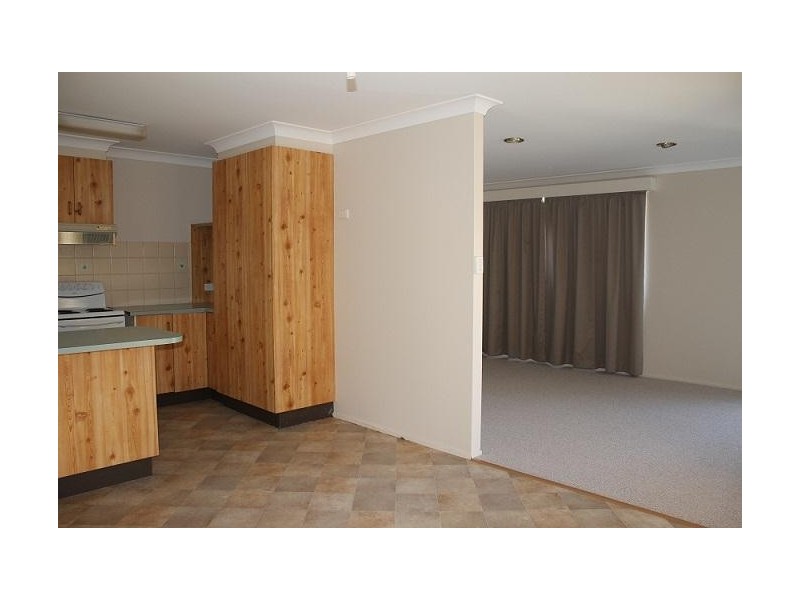 31 Centennial Close, Armidale NSW 2350