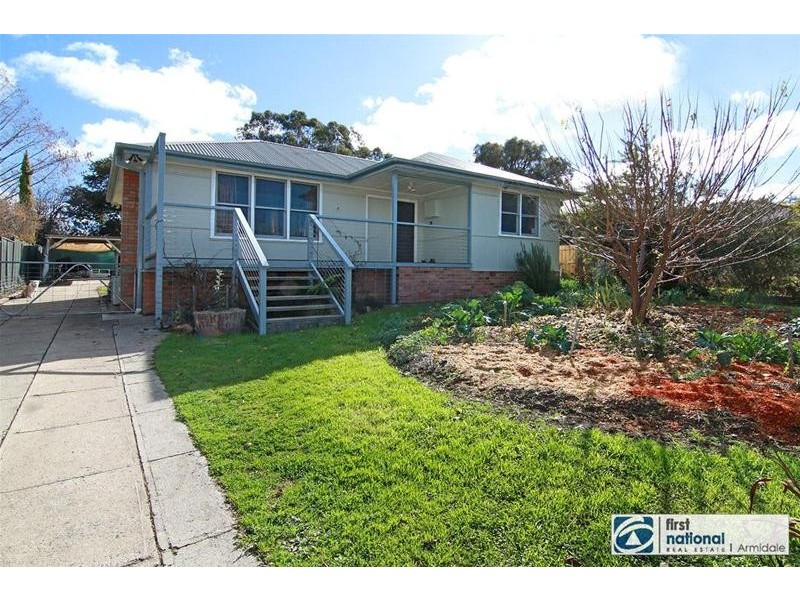 12 DOUGLAS Street, Armidale NSW 2350