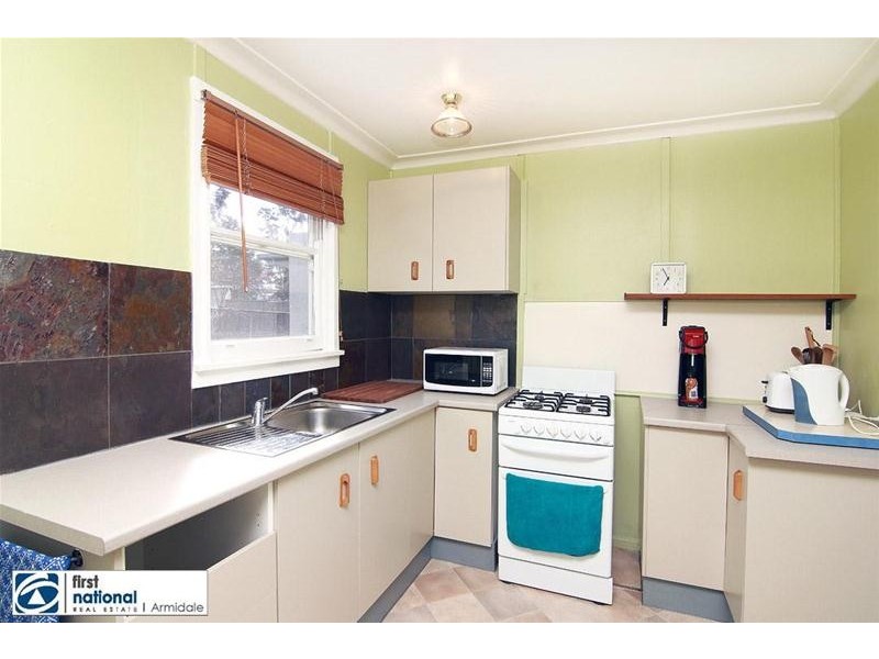 12 DOUGLAS Street, Armidale NSW 2350