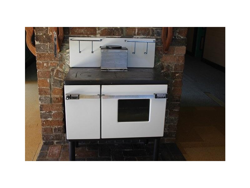 63 Rowan Avenue, Uralla NSW 2358