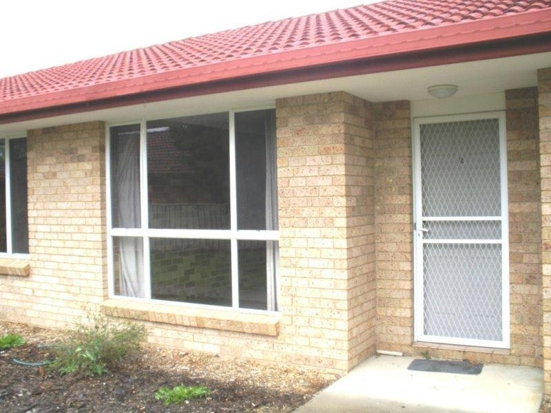2/8 Evangelene Crescent, Armidale NSW 2350